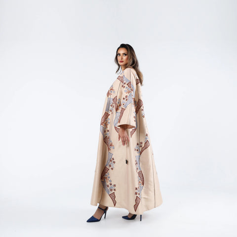 Luxurious and distinctive armour with hand embroidery
