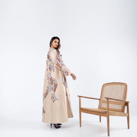 Luxurious and distinctive armour with hand embroidery
