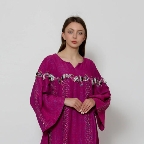 A luxurious, lined Daraa with a round neck and cloche sleeves - handcrafted | Light jacquard for all seasons