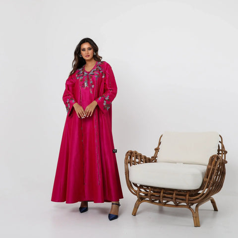 Luxurious Kuwaiti Daraa - handcrafted with rhinestones, beads and sequins | Italian Shanton 