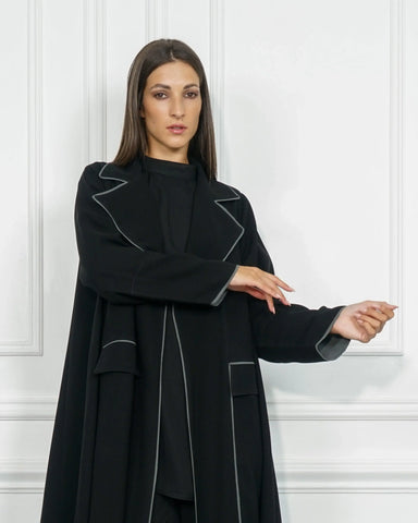 Practical formal abaya made of Cuban fabric - exclusive to Tahani Boutique