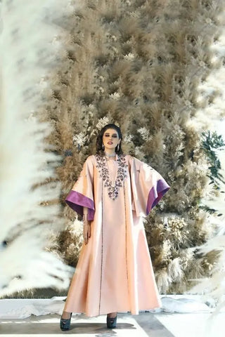 دراعة فخمة مزينة بالكرستال والأحجار