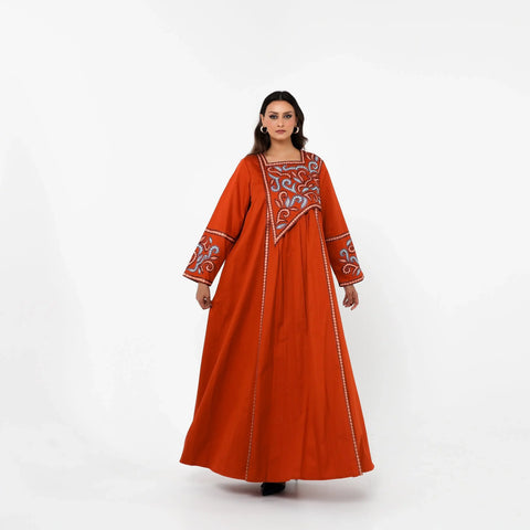 Luxurious robe with hand embroidery in prisma 