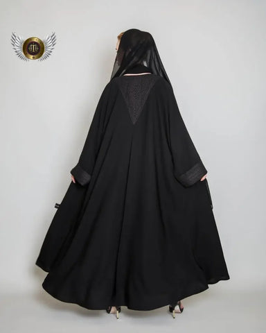 Plain shoulder abaya 