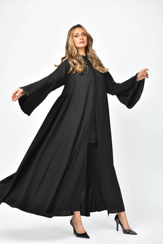 Plain triple-cloche abaya with cuts and pleats from Tahani Boutique