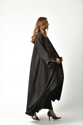 عباية بريم ملونة من تهاني بوتيك - tahaniboutique