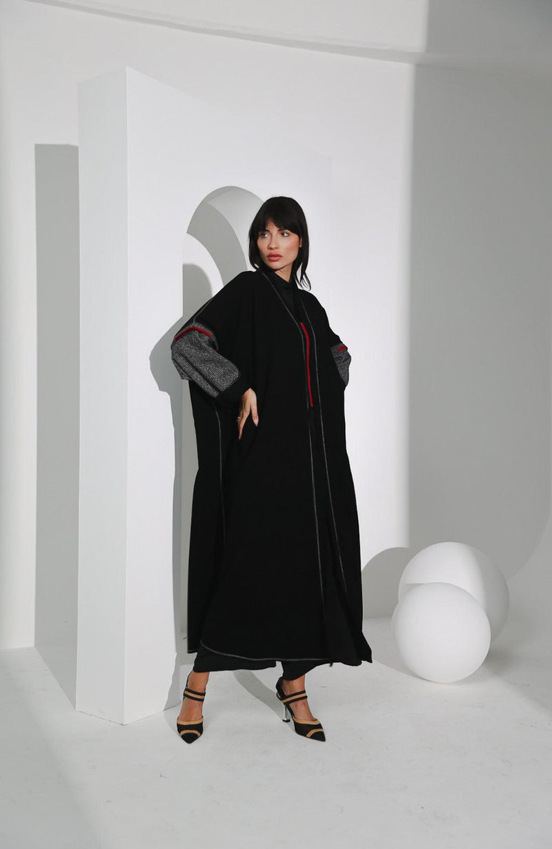 عباية عملية من كريب ياباني مع تفاصيل أنيقة main image 0
