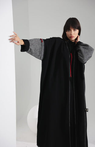عباية عملية من كريب ياباني مع تفاصيل أنيقة - tahaniboutique
