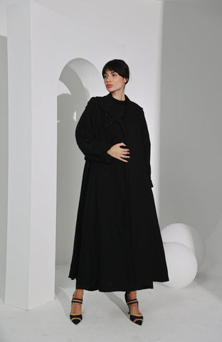 جاكيت صوف ناعم أسود اللون - tahaniboutique