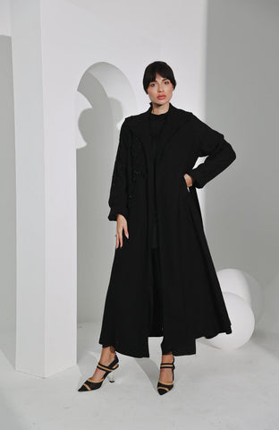 جاكيت صوف ناعم أسود اللون - tahaniboutique
