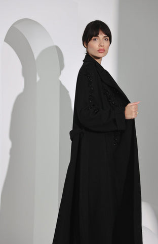 جاكيت صوف ناعم أسود اللون - tahaniboutique