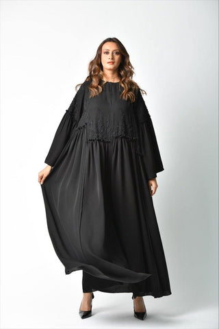 عباية رسمية دانتيل ونمنم - tahaniboutique