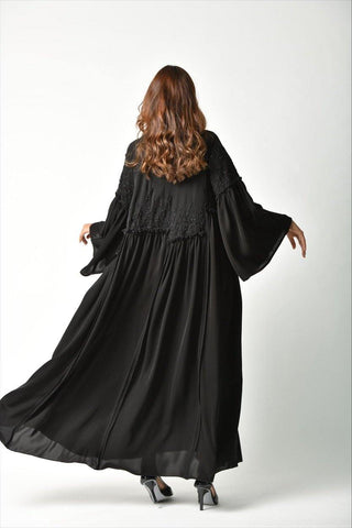 عباية رسمية دانتيل ونمنم - tahaniboutique