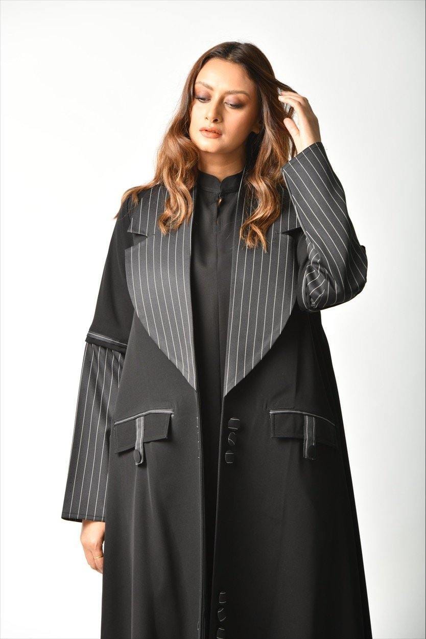 عباية بليزر بتقليم أمامي من تهاني بوتيك - tahaniboutique
