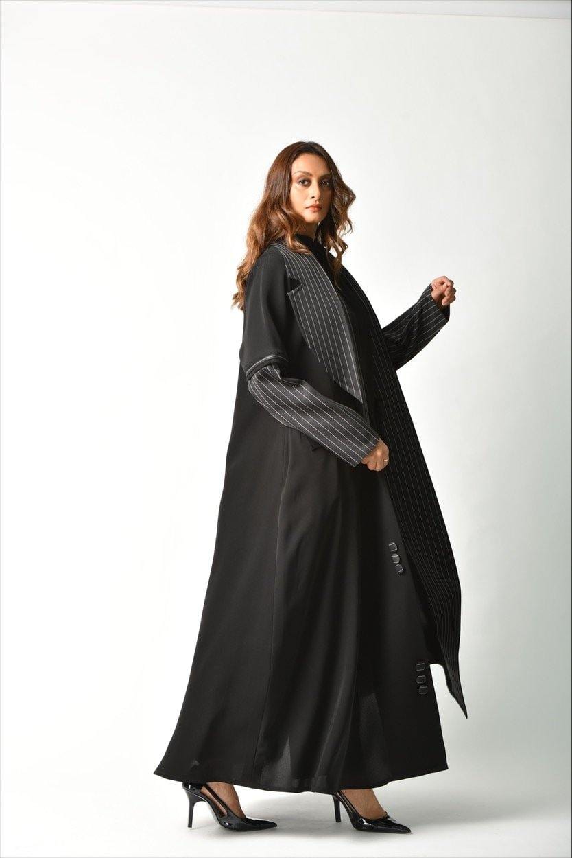 عباية بليزر بتقليم أمامي من تهاني بوتيك - tahaniboutique