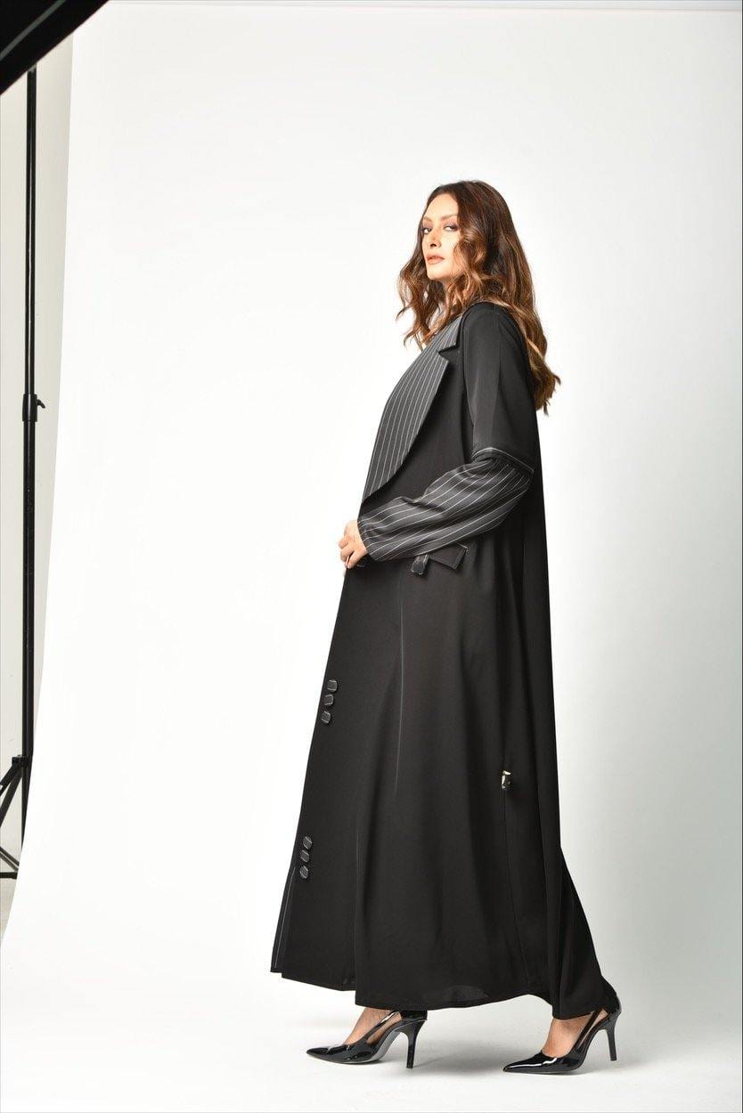عباية بليزر بتقليم أمامي من تهاني بوتيك - tahaniboutique
