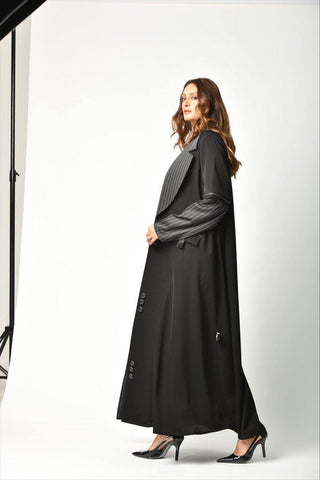عباية بليزر بتقليم أمامي من تهاني بوتيك - tahaniboutique