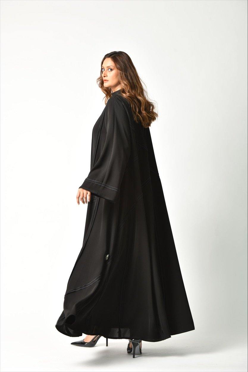 عباية بريم كحلي بقصات عملية من تهاني بوتيك - tahaniboutique