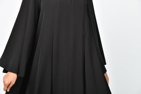 عباية رسمية سادة تربل كلوش بقصات طولية من تهاني بوتيك - tahaniboutique