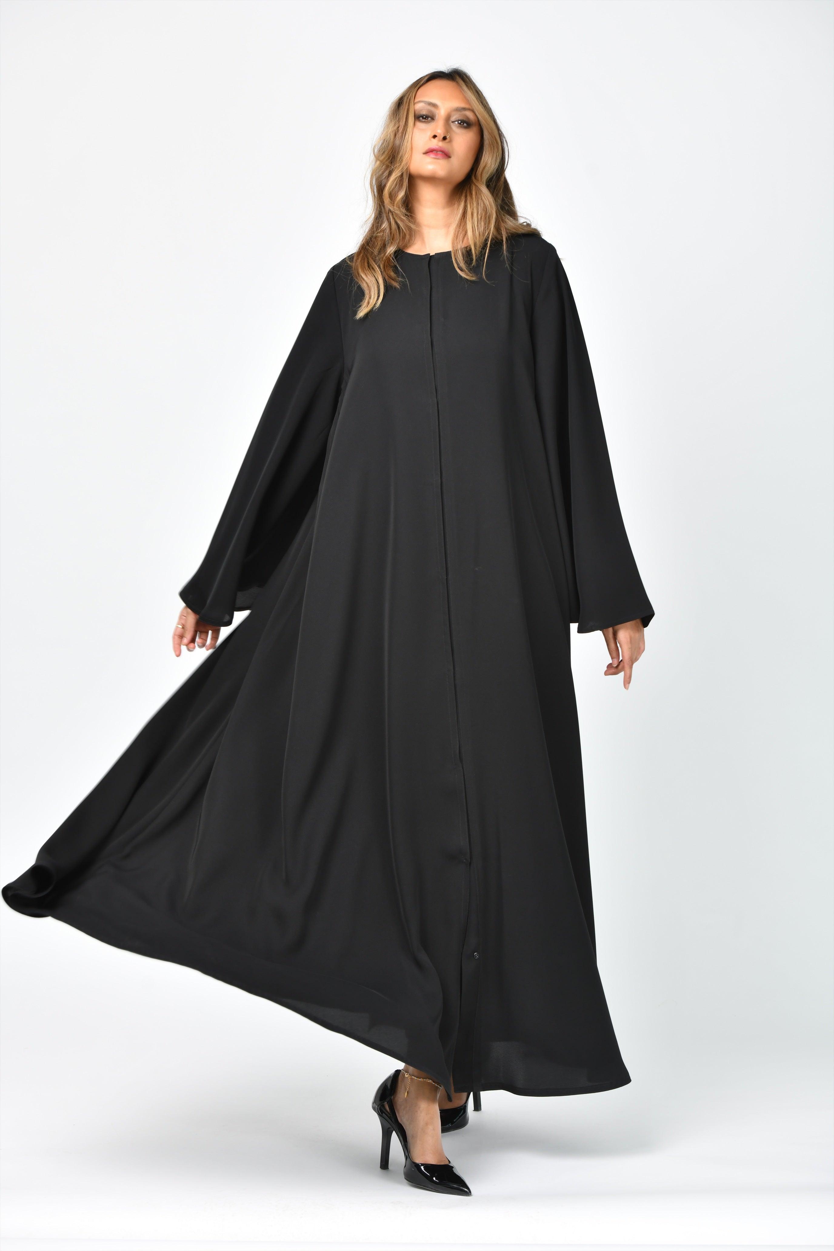 عباية سادة دبل كلوش بكسرات كلاسيكية من تهاني بوتيك - tahaniboutique