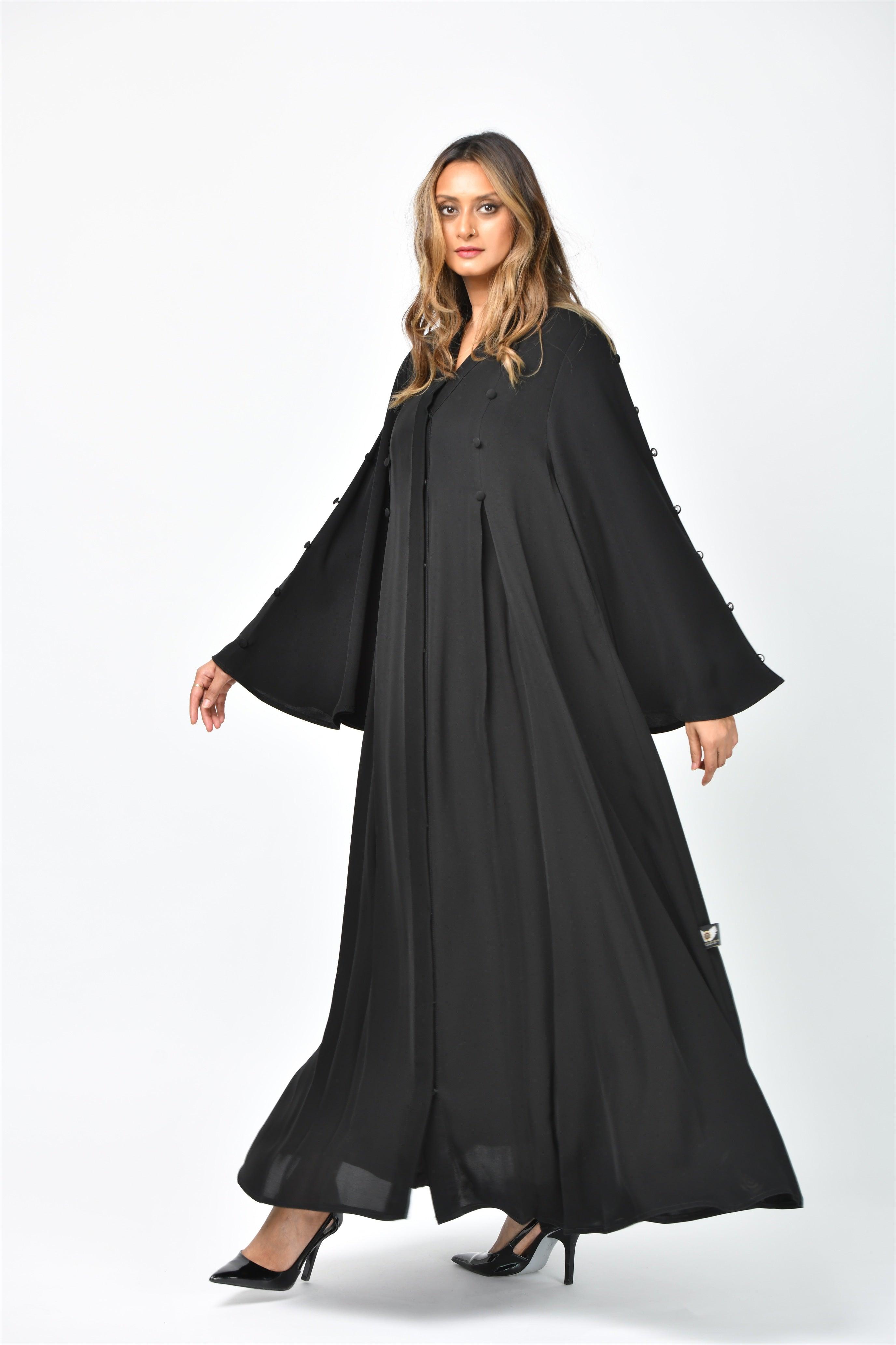 عباية سادة كريب تربل كلوش بتصميم أنيق - tahaniboutique