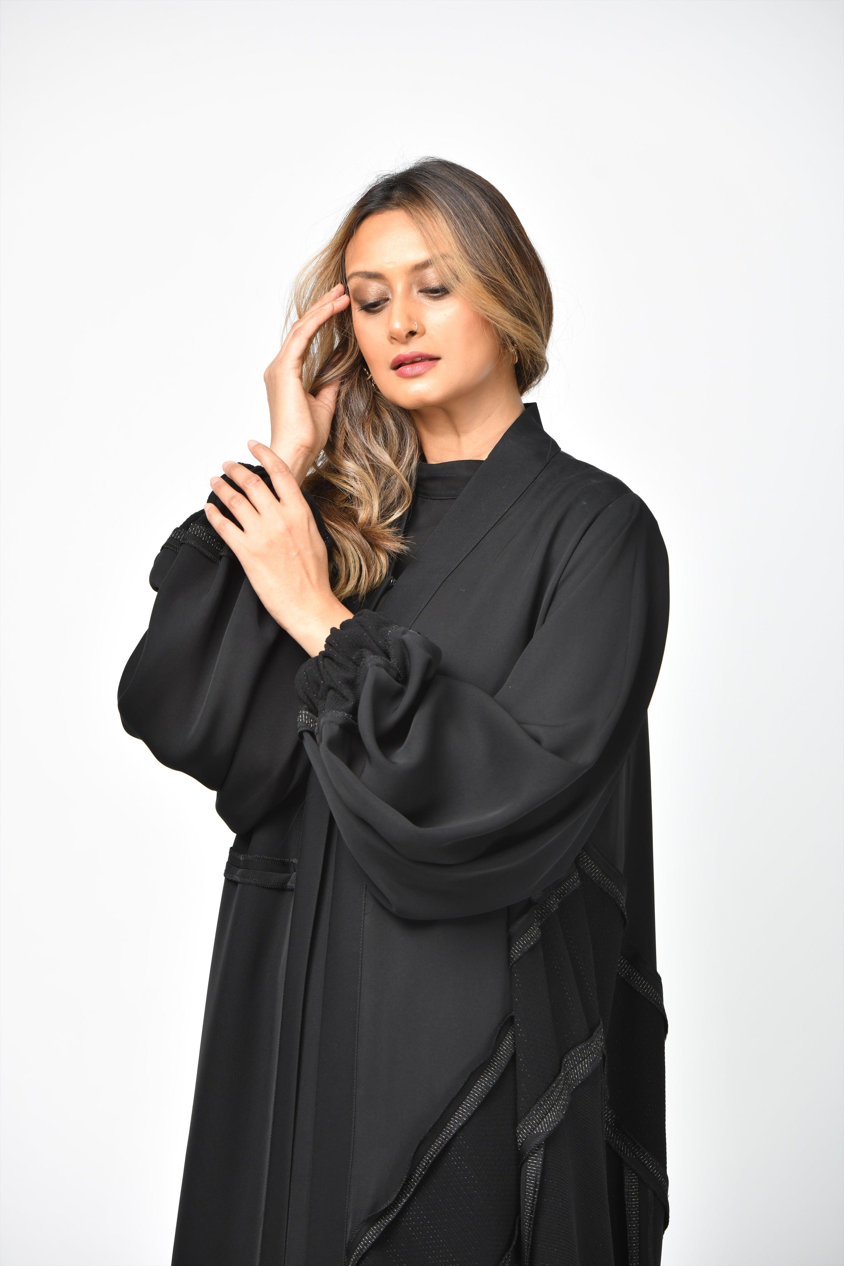 عباية تربل كلوش سادة من تهاني بوتيك - tahaniboutique