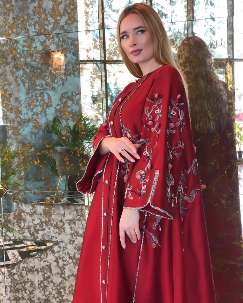 دراعة فخمة شك يدوي مع ترتر وبريم قبة دائرية - tahaniboutique