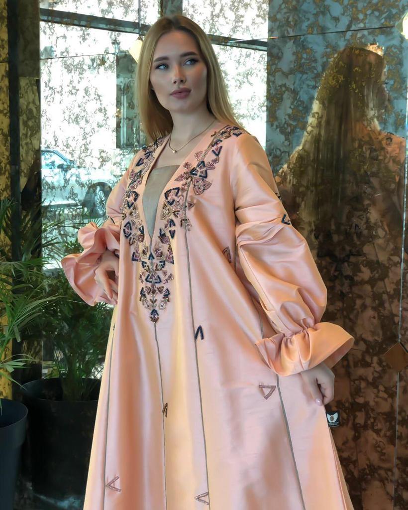 دراعة زهرية كرستال ونمنم - tahaniboutique