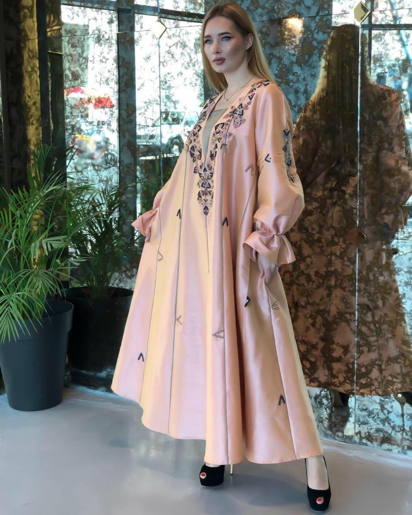 دراعة زهرية كرستال ونمنم - tahaniboutique