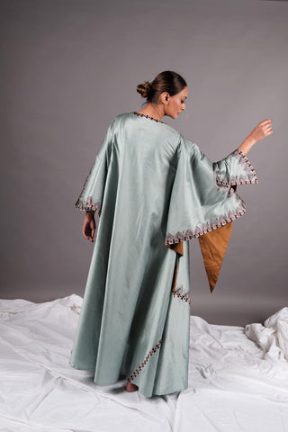 دراعة فخمة جدا تربل كلوش - tahaniboutique