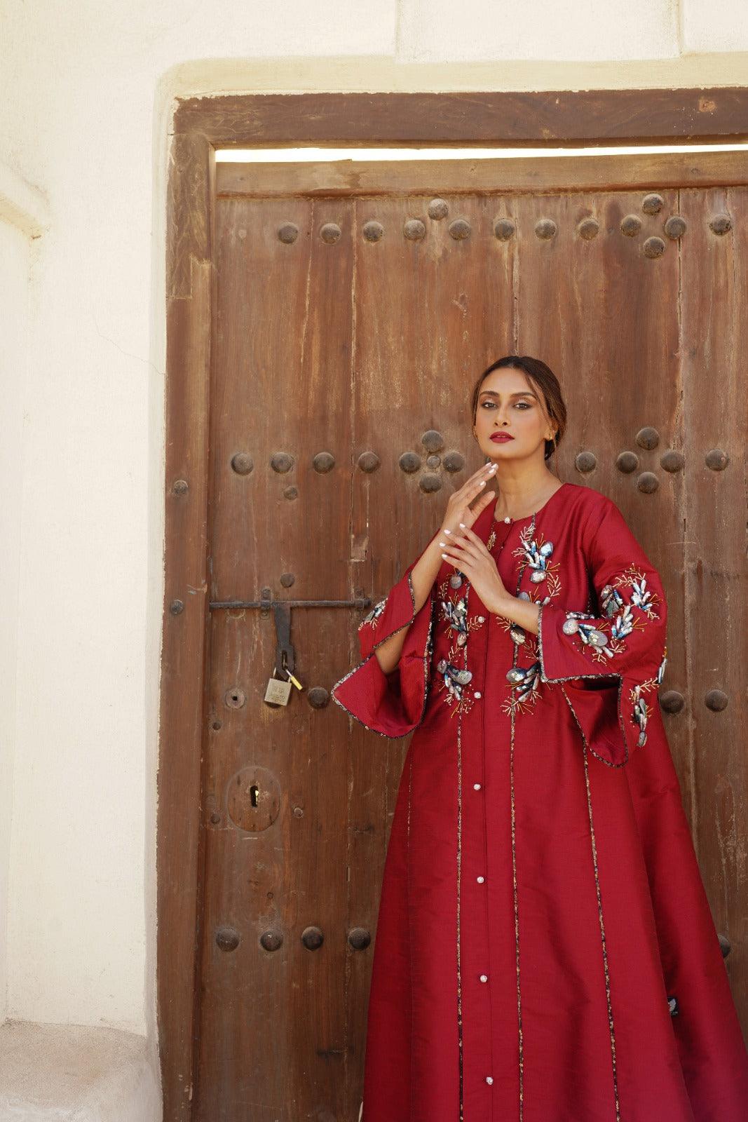 دراعة فخمة من الشانتون مع شك يدوي وبريم ترتر - tahaniboutique