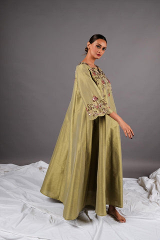 دراعة مناسبات فخمة مشغولة يدوياً بالكامل | قماش شانتون - tahaniboutique